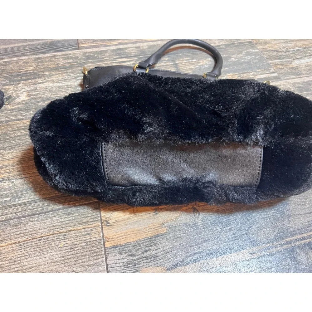 Juicy‎ Couture Black Faux Fur Satchel Handbag Gold Logo Detachable Strap Fluffy